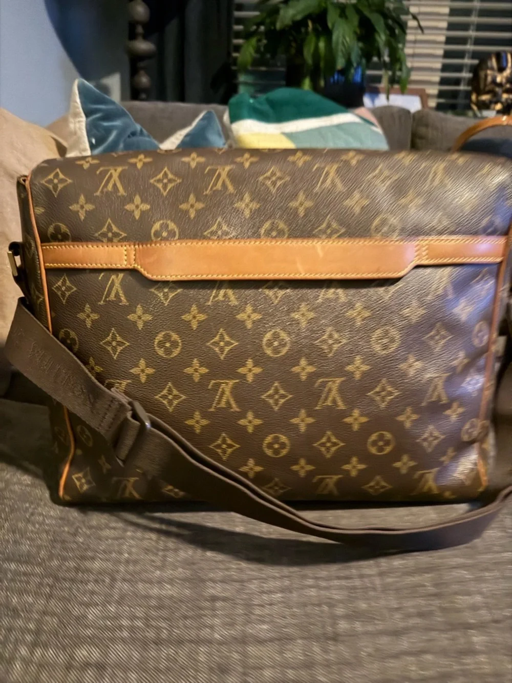 Louis Vuitton Monogram Canvas Abbesses Messenger Bag